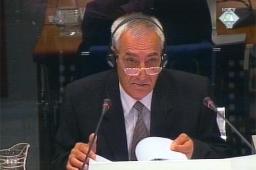 Radovan Paponjak, defense witness for Milosevic