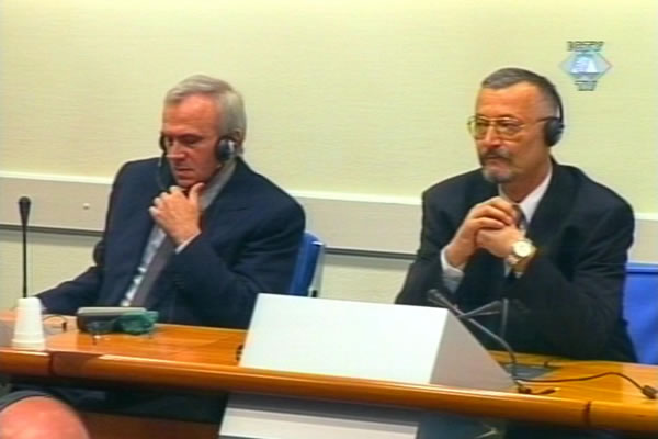 Jovica Stanisic and Franko Simatovic in the courtroom