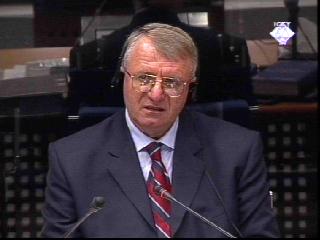 Vojislav Seselj testifying in defense of Slobodan Milosevic