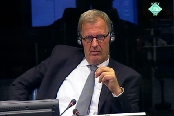 Pieter Boering, witness at the Radovan Karadzic trial