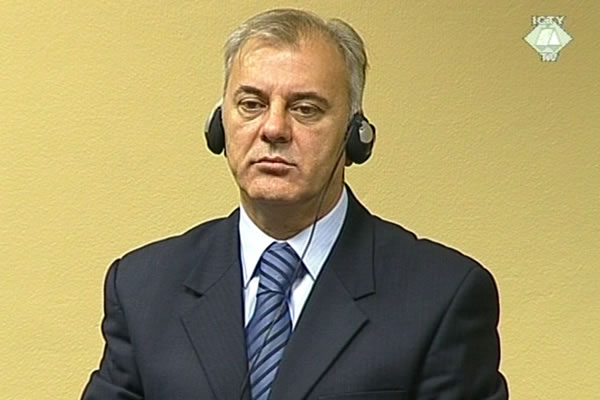 Dragomir Pecanac in the courtroom
