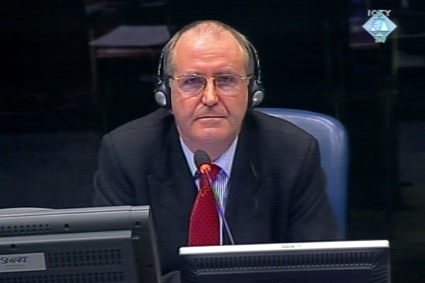 Pyers Tucker, witness at the Radovan Karadzic trial