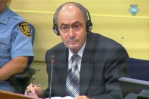 Zdravko Tolimir in the courtroom