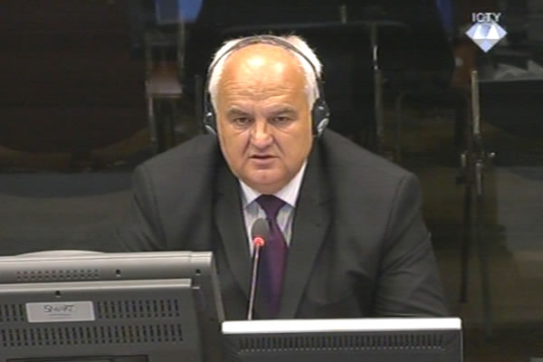 Dragomir Keserovic, witness at the Ratko Mladic trial