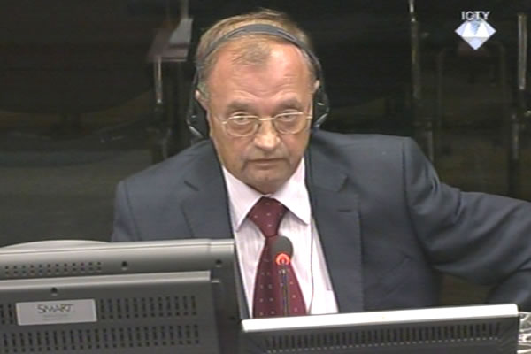 Manojlo Milovanovic, witness at the Ratko Mladic trial