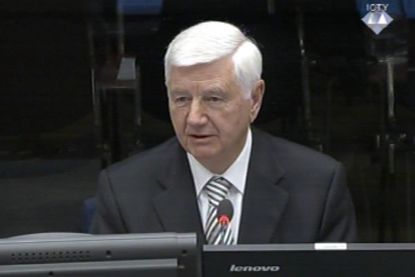 Prvoslav Davinic, witness at the Radovan Karadzic trial