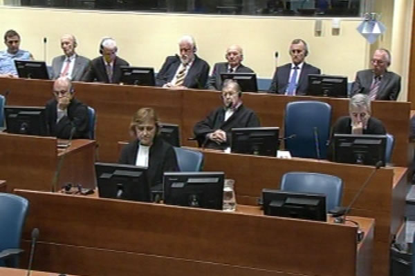 Bruno Stojic, Milivoj Petkovic, Valentin Coric, Berislav Pusic, Jadranko Prlic and Slobodan Praljak in the courtroom