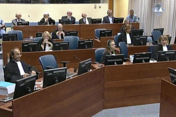 Jadranko Prlic, Bruno Stojic, Slobodan Praljak, Milivoj Petkovic, Valentin Coric in the courtroom