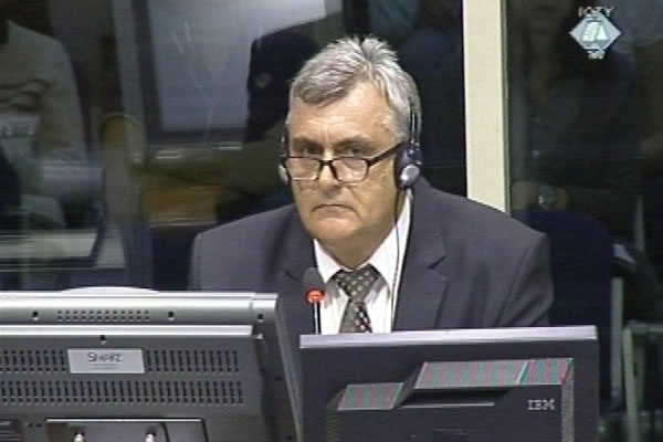 Zoran Durmic, defence witness at Rako Mladic trial