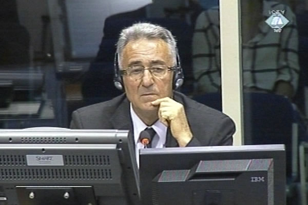 Branko Davidovic, defence witness at Rako Mladic trial