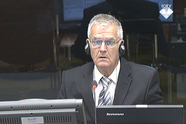 Trifko Komad, defence witness at Rako Mladic trial