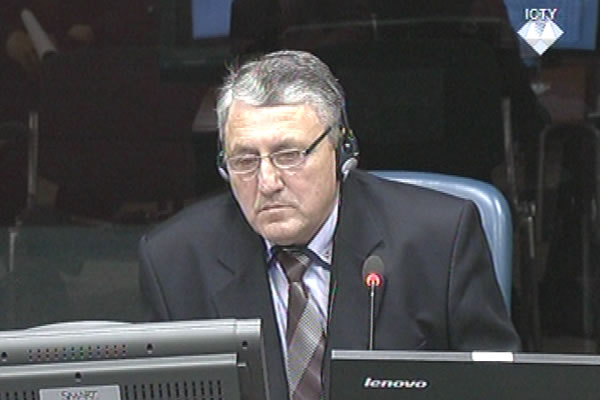Dragan Karac, defence witness at Rako Mladic trial