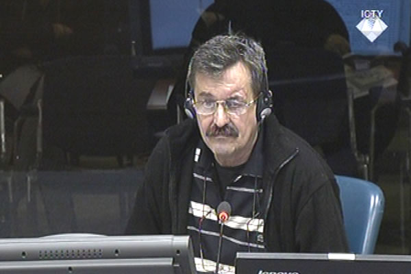 Slavko Puhalic, defence witness at Rako Mladic trial