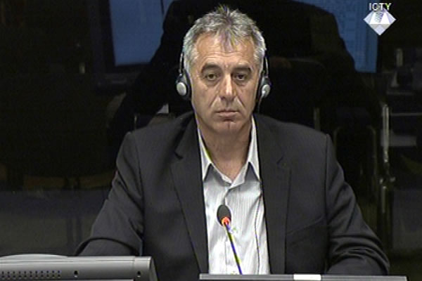 Dusan Micic, defence witness at Rako Mladic trial