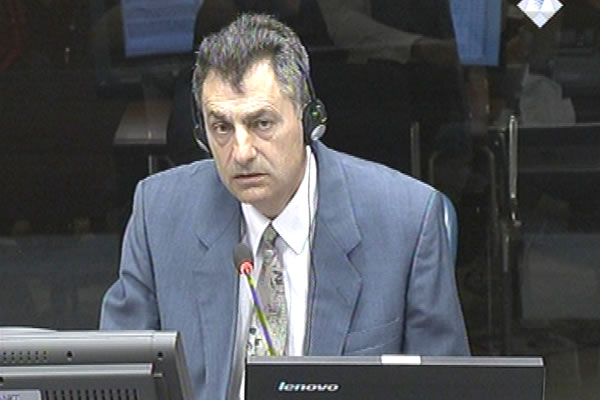 Savo Simic, defence witness at Rako Mladic trial