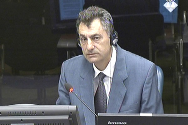 Savo Simic, defence witness at Rako Mladic trial