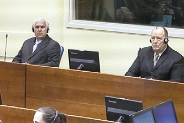 Mico Stanisic i Stojan Zupljanin in the courtroom