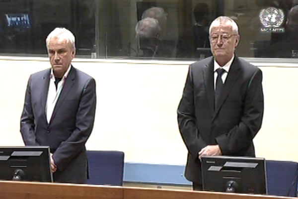Jovica Stanisic i Franko Simatovic in the courtroom