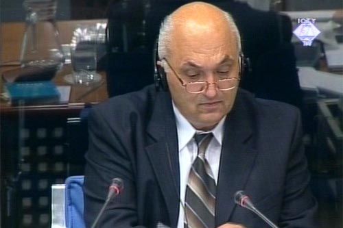 Bogoljub Janicevic, defense witness for Milosevic