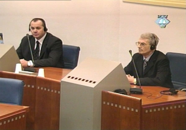 Enver Hadzihasanovic i Amir Kubura in the courtroom