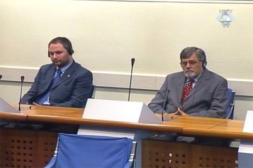 Stjepan Seselj and Domagoj Margetic in the courtroom