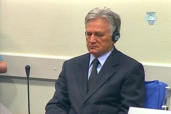 Momčilo Perišić in the courtroom