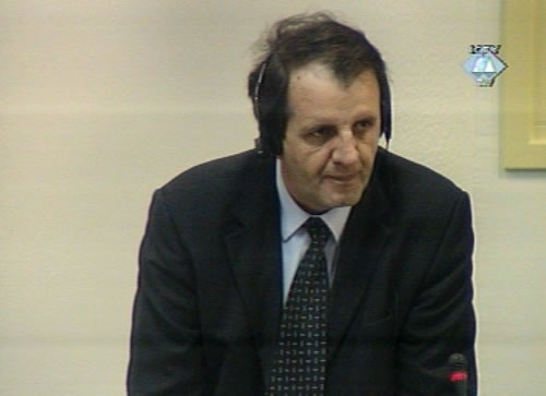Sefer Halilovic in the courtroom