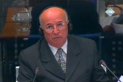 Slavisa Dobricanin, witness in the Milosevic trial