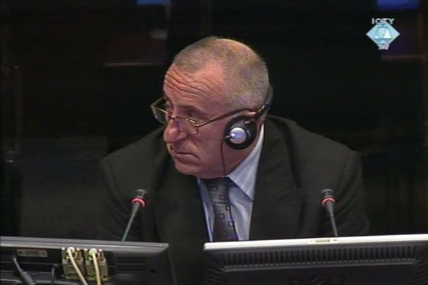 Vladimir Lazarevic testifying in his own defense