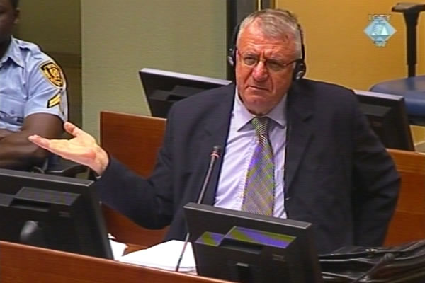 Vojislav Seselj in the courtroom