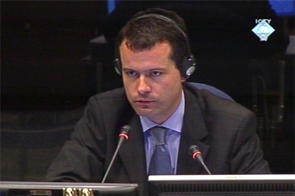 Yves Tomic, witness in the Seselj trial