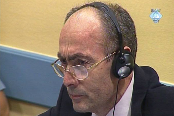 Zdravko Tolimir in the courtroom
